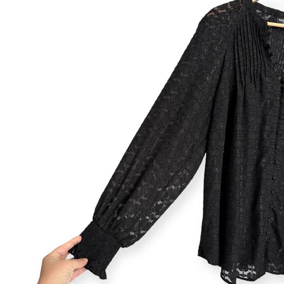 Torrid Size 2 Black Geo Clip Chiffon Smocked Peasant Button Up Blouse Women's 2X - Picture 6 of 12